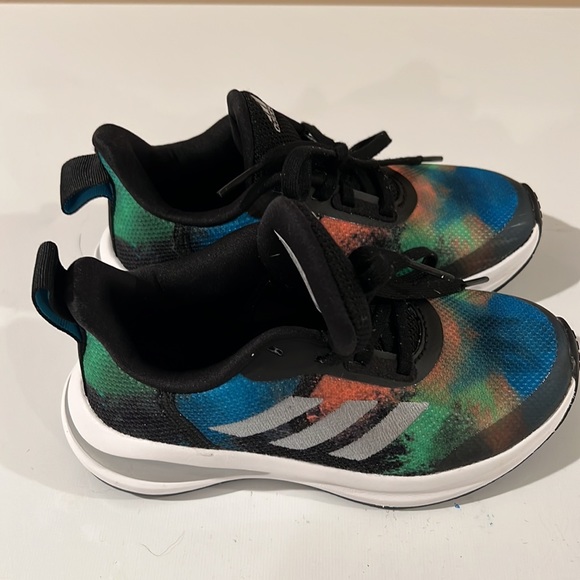Adidas - Picture 2 of 4